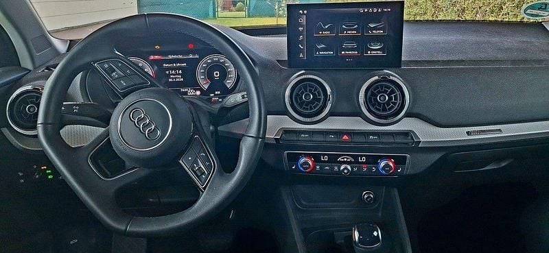 Gebraucht Audi Q2 S-Line 150 PS (110 kW) 2024 Schwarz SUV