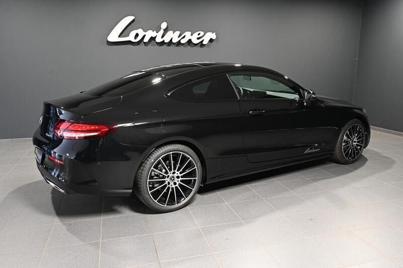 Gebraucht Mercedes C300 AMG 258 PS (189 kW) 2022 Obsidianschwarz metallic Limousine
