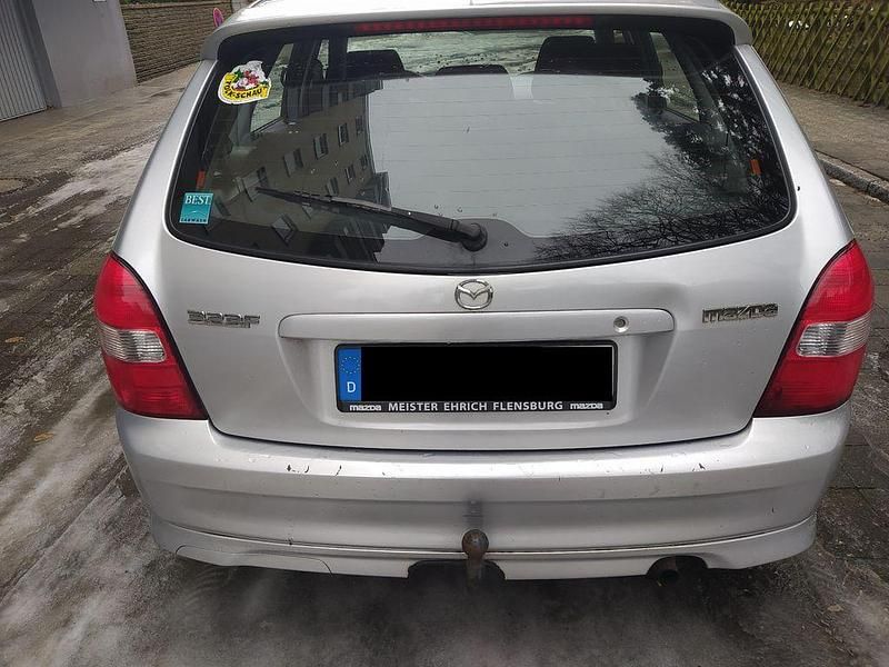 Gebraucht Mazda 323F Sportive 131 PS (96 kW) 2001 Silber Limousine
