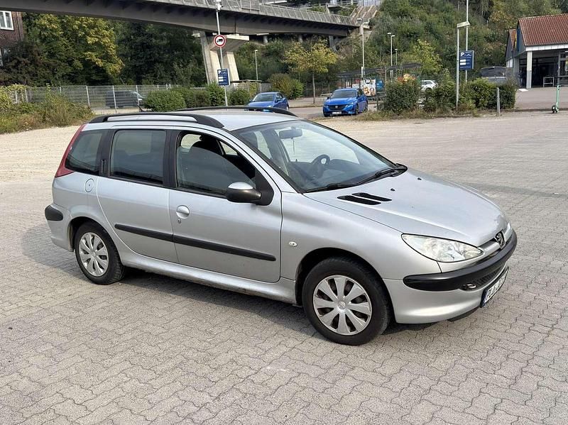 Gebraucht 2005 Peugeot 206 Quiksilver Kombi | 1.400 € (Fairer Preis) - Bild 1/4