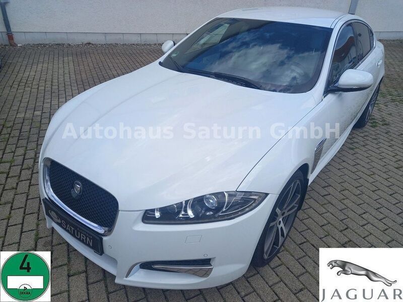 Weiß Gebraucht 2011 Jaguar XF Limousine | 26.790 € - Bild 1/4