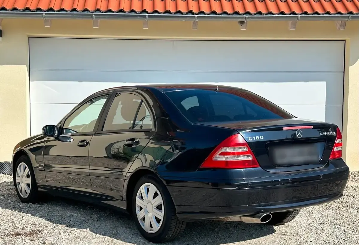 Gebraucht Mercedes C180 Sport Edition 143 PS (105 kW) 2007 Schwarz Limousine