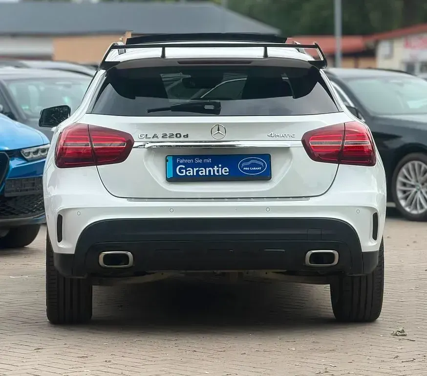Gebraucht Mercedes GLA220 AMG 170 PS (125 kW) 2018 Polarweiss  unilack SUV