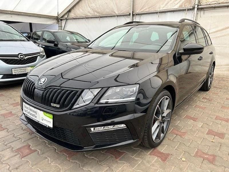 Schwarz Gebraucht 2019 Skoda Octavia RS Kombi | 22.990 € (Etwas zu teuer) - Bild 1/4