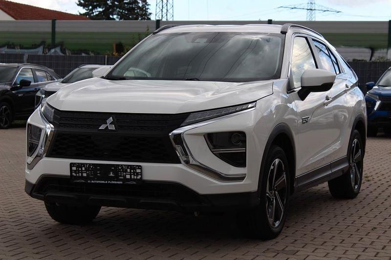 Weiß Gebraucht 2022 Mitsubishi Eclipse Cross SUV | 17.990 € (Superpreis) - Bild 1/4