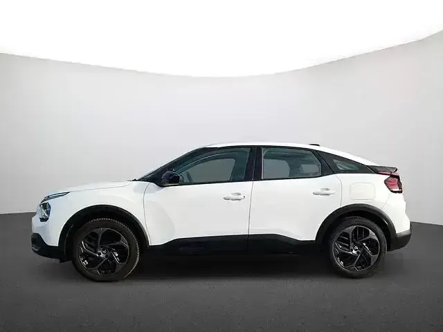 Używany Citroën C4 Feel 131 KM (96 kW) 2023 Biały SUV