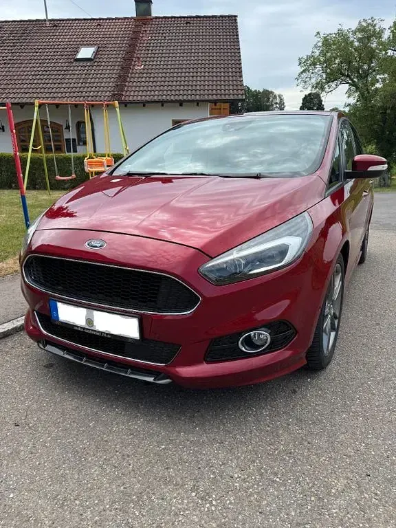 Gebraucht Ford S-MAX ST-Line 241 PS (177 kW) 2018 Rot Van / Kleinbus