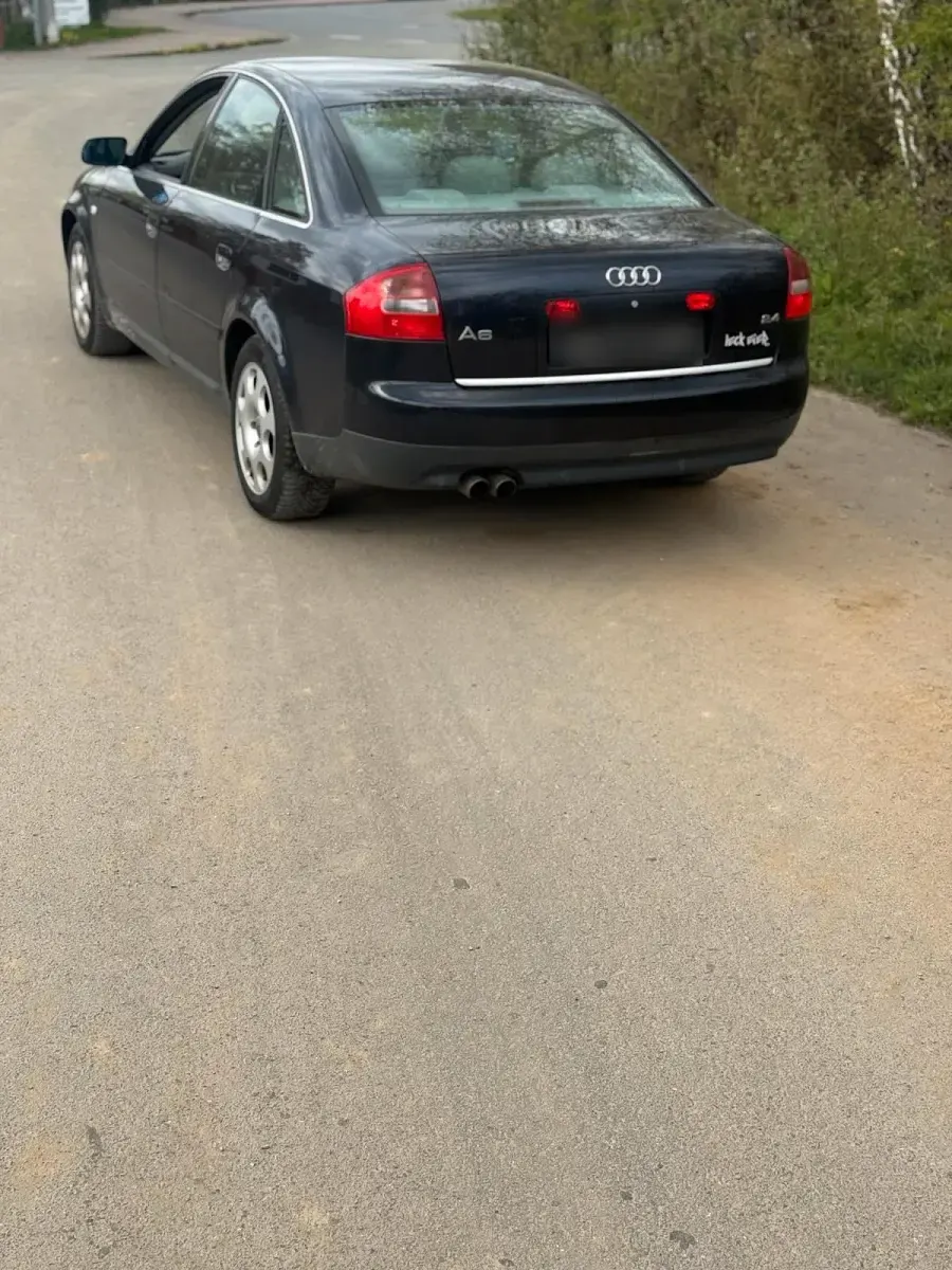 Gebraucht Audi A6 170 PS (125 kW) 2001 Blau Limousine