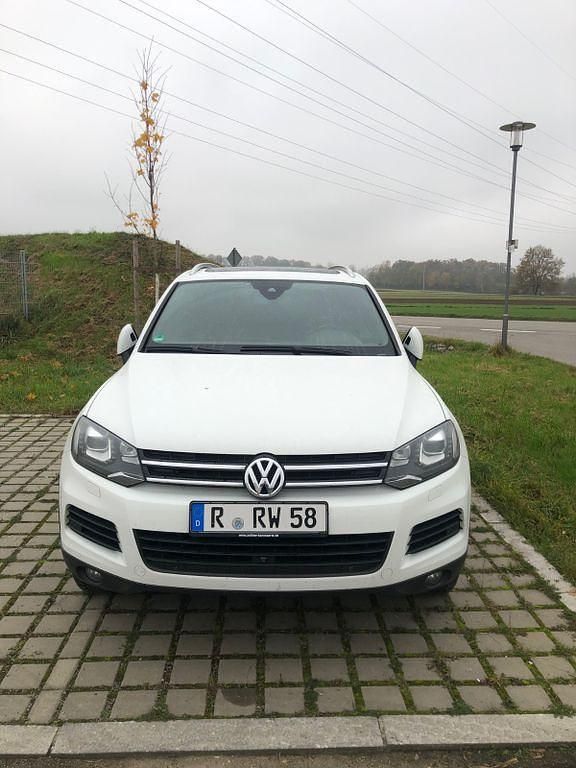 Weiß Gebraucht 2011 VW Touareg Exclusive SUV | 12.000 € (Teuer) - Bild 1/4