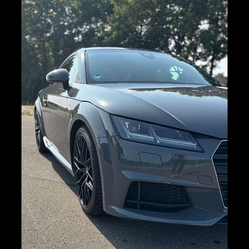 Grau Gebraucht 2015 Audi TT Coupé | 20.799 € (Fairer Preis) - Bild 1/4