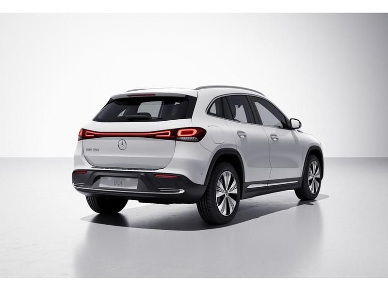 Gebraucht Mercedes EQA250 Progressive 139 kW (190 PS) 2022 Unilack polarweiß SUV