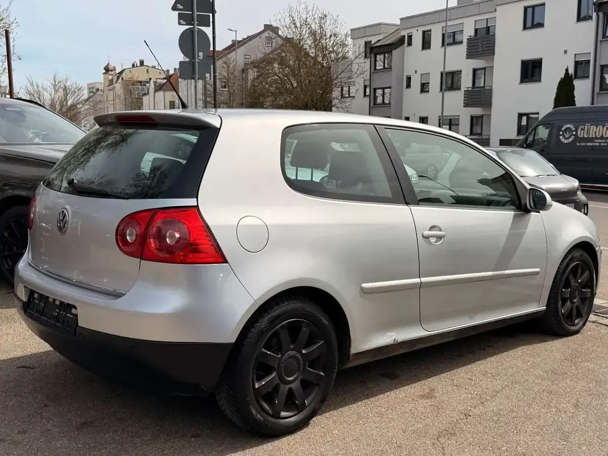 Brugt VW Golf Sportline 105 HK (77 kW) 2005 Sølv Coupe