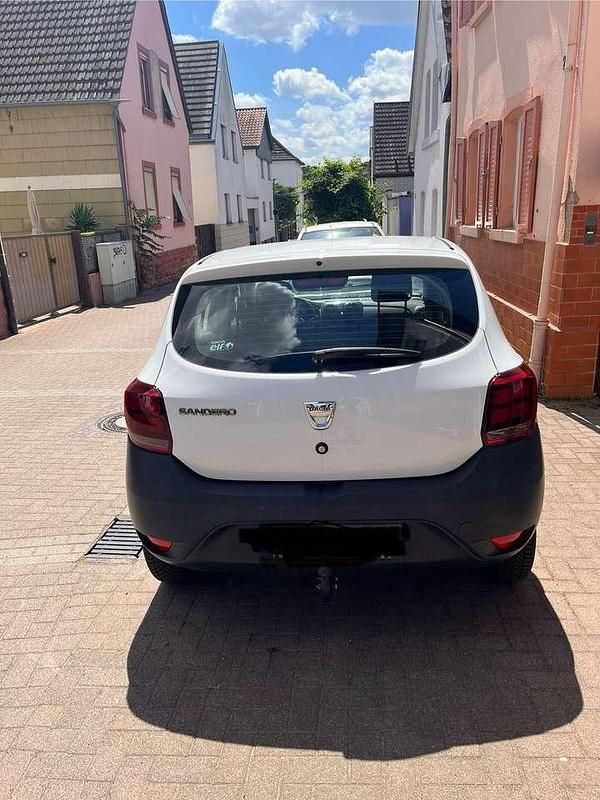 Gebraucht 2017 Dacia Sandero Ambiance Kleinwagen | 4.900 € (Superpreis) - Bild 1/4