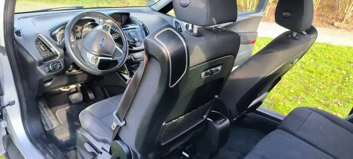 Gebraucht Ford B-MAX Titanium 105 PS (77 kW) 2017 Silber Van / Kleinbus