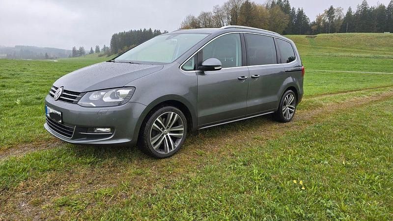 Gebraucht VW Sharan Highline 184 PS (135 kW) 2015 Grau Van / Kleinbus
