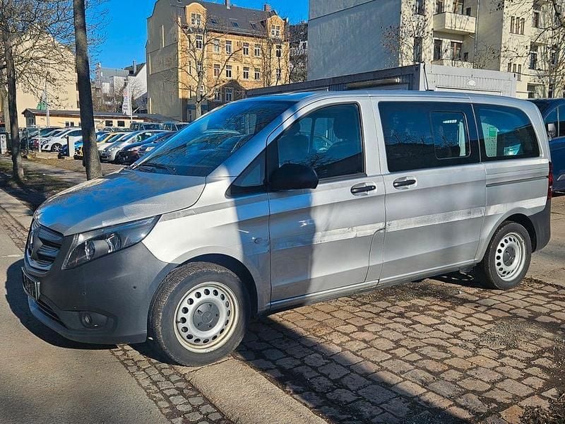 Gebraucht Mercedes Vito 163 PS (119 kW) 2020 Silber Van
