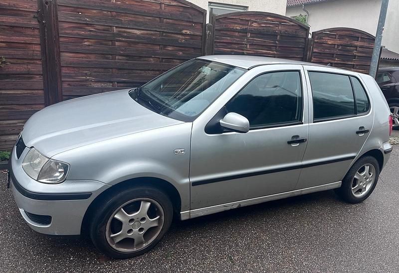 Gebraucht VW Polo 70 PS (51 kW) 2002 Grau Kleinwagen