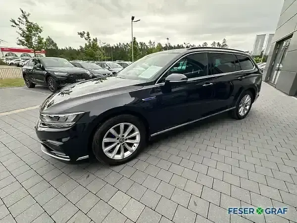 Gebraucht VW Passat GTE 218 PS (160 kW) 2022 Deep black perleffekt Kombi