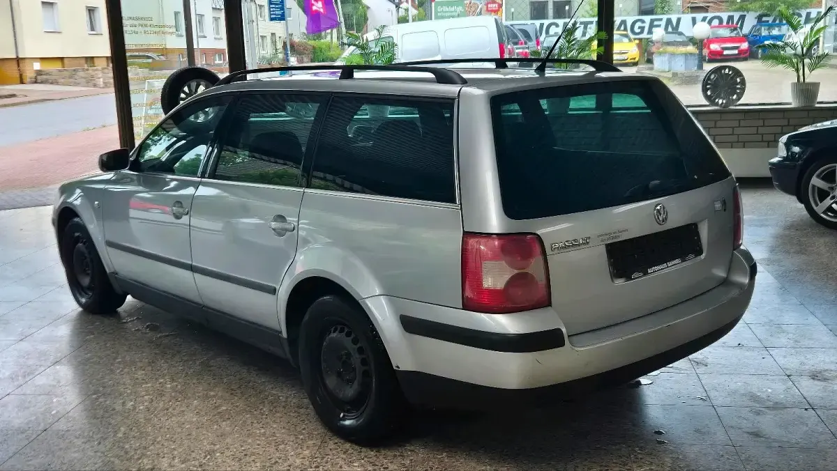 Gebraucht VW Passat 102 PS (75 kW) 2003 Silber Kombi