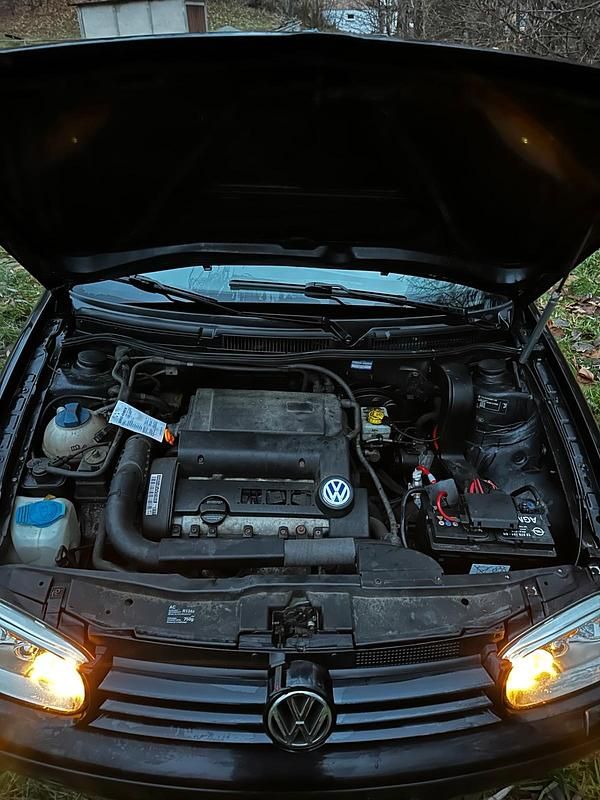 Gebraucht VW Golf IV 75 PS (55 kW) 2001 Schwarz Limousine