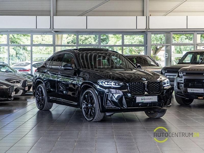 Black sapphire metallic Gebraucht 2025 BMW X4 M Sport SUV | 66.990 € (Teuer) - Bild 1/4