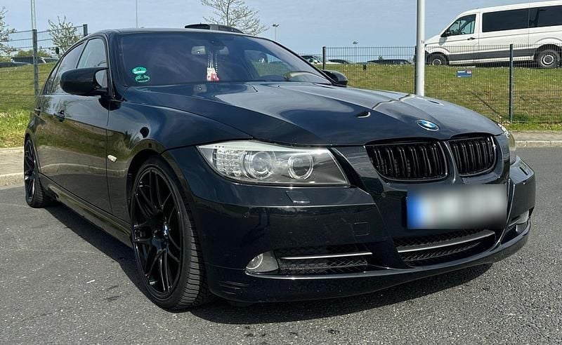 Usata BMW 325 218 CV (160 kW) 2009 Nero Berlina