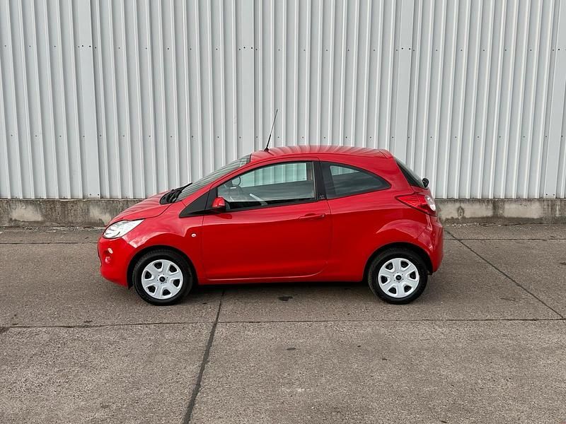 Gebraucht Ford Ka 69 PS (50 kW) 2014 Rot Kleinwagen