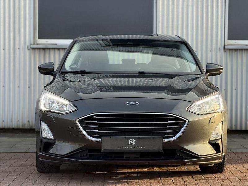 Gebraucht Ford Focus Titanium 125 PS (91 kW) 2019 Magneticgrau (metallic) Limousine