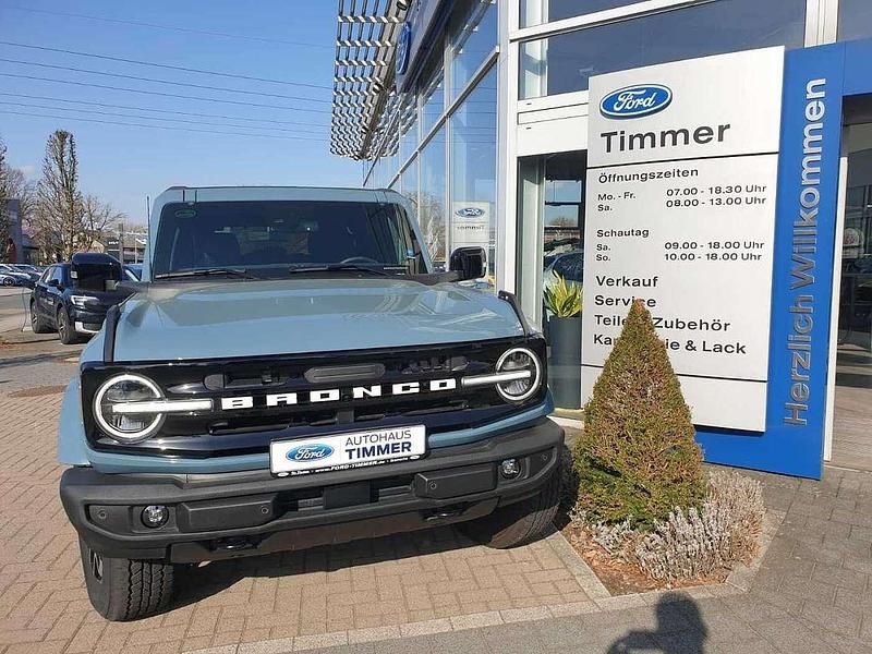 Nowe Ford Bronco Outer Banks 334 KM (245 kW) 2025 Szary SUV