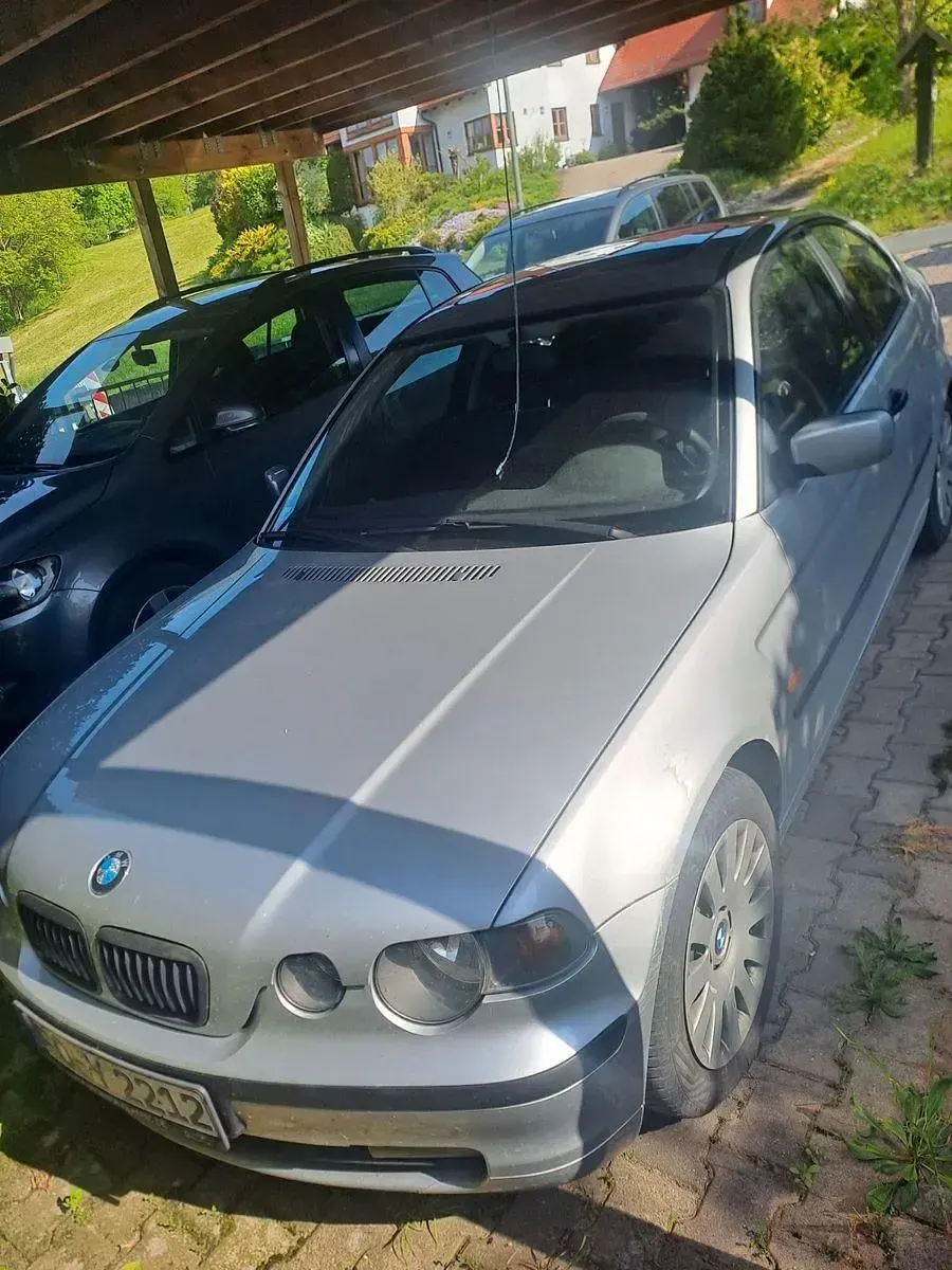 Gebraucht BMW 318 143 PS (105 kW) 2002 Silber Limousine