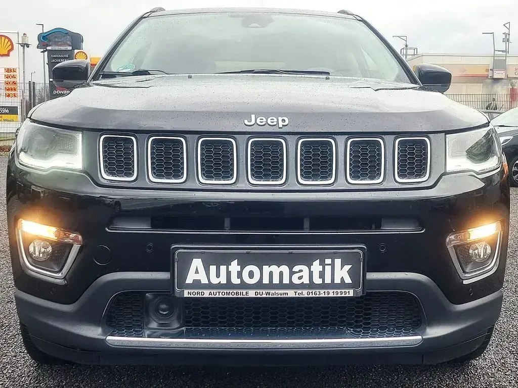 Gebraucht Jeep Compass Limited 140 PS (102 kW) 2018 Schwarz SUV