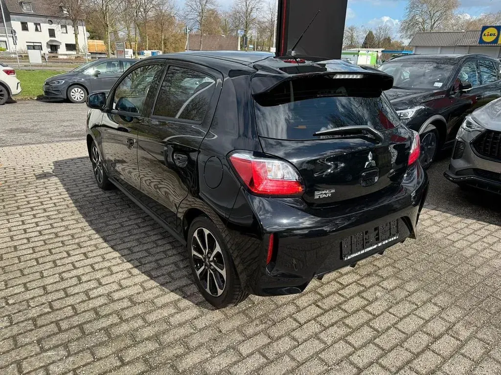 Gebraucht Mitsubishi Space Star Select+ 71 PS (52 kW) 2024 Schwarz Kleinwagen