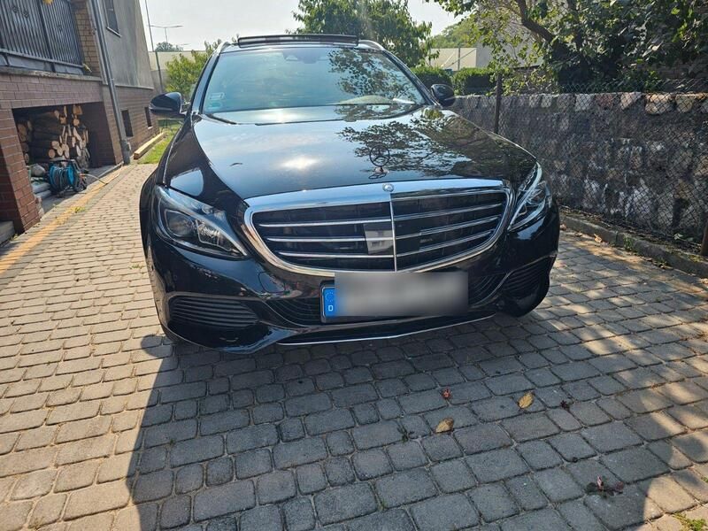 Schwarz Gebraucht 2015 Mercedes C250 Exclusive Kombi | 20.900 € (Fairer Preis) - Bild 1/4