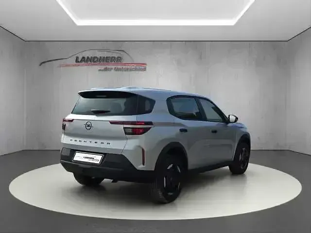 Neu Opel Frontera Edition 110 PS (80 kW) 2025 Grau SUV