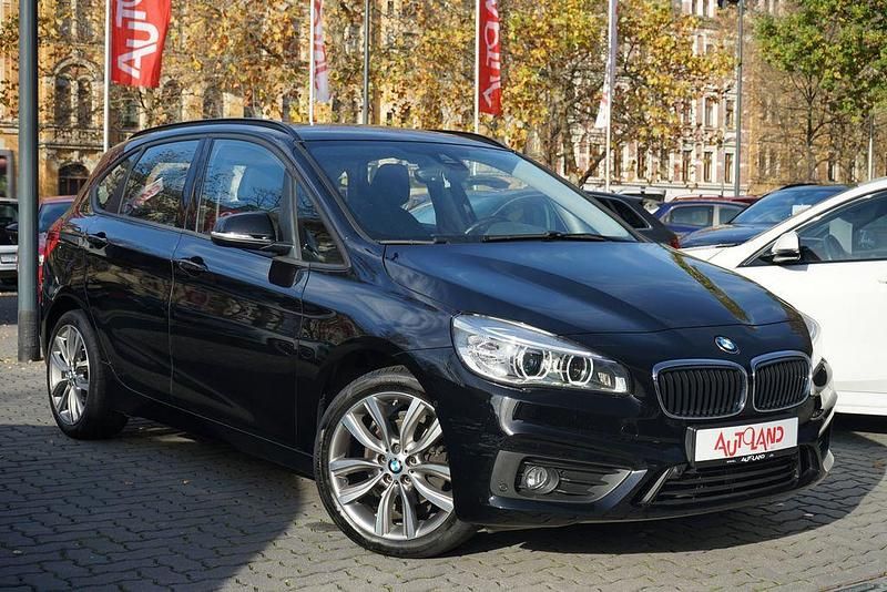 Gebraucht BMW 218 Active Tourer Advantage 150 PS (110 kW) 2018 Schwarz Van / Kleinbus