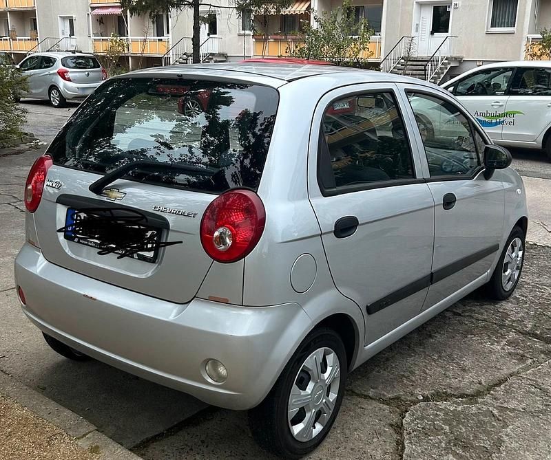Gebraucht Chevrolet Matiz 69 PS (50 kW) 2009 Silber Kleinwagen
