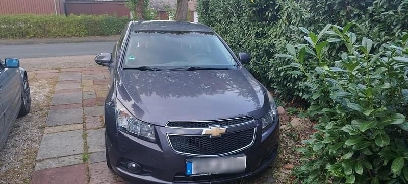 Grau Gebraucht 2013 Chevrolet Cruze Kombi | 1.800 € (Superpreis) - Bild 1/4