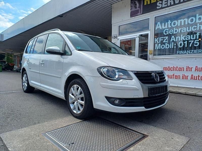 Weiß Gebraucht 2009 VW Touran Freestyle Van / Kleinbus | 4.990 € (Guter Preis) - Bild 1/4