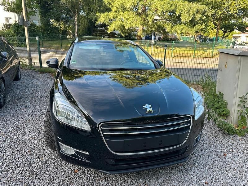 Schwarz Gebraucht 2011 Peugeot 508 Business-Line Limousine | 4.300 € (Fairer Preis) - Bild 1/4