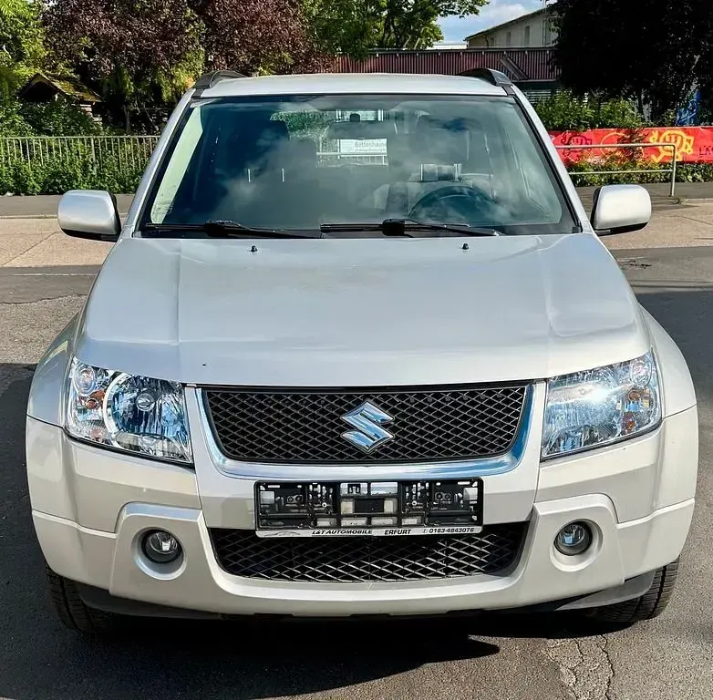 Gebraucht Suzuki Grand Vitara 106 PS (77 kW) 2006 Silber SUV
