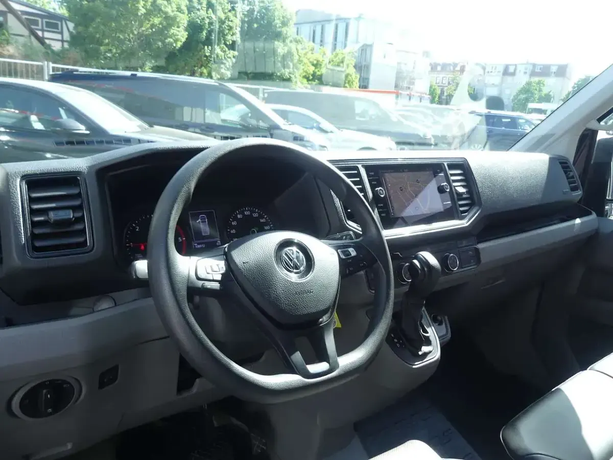 Gebraucht VW Crafter 177 PS (130 kW) 2022 Schwarz Van