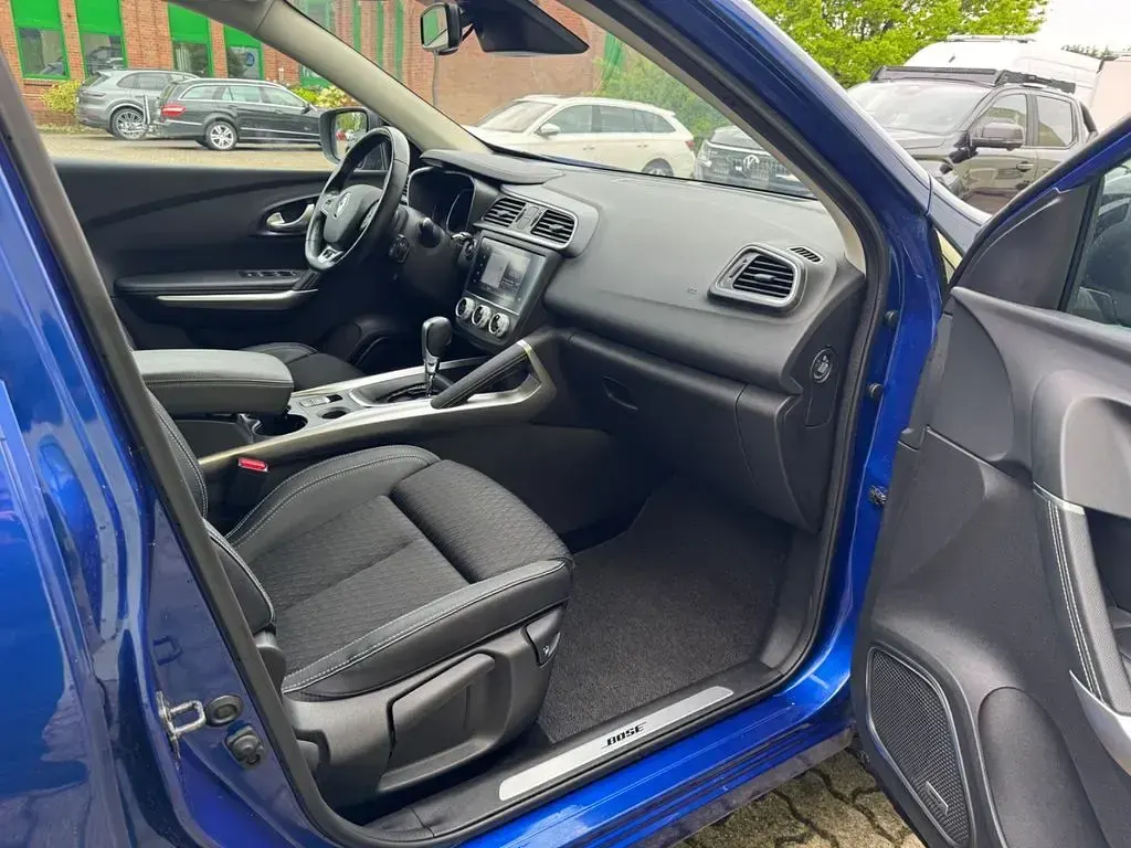 Gebraucht Renault Kadjar Bose Edition 159 PS (116 kW) 2020 Blau SUV