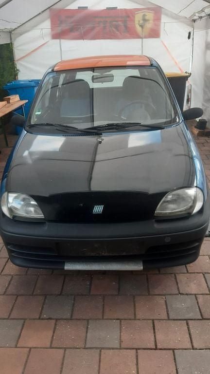 Blau Gebraucht 2000 Fiat Seicento S Kleinwagen | 650 € (Guter Preis) - Bild 1/4