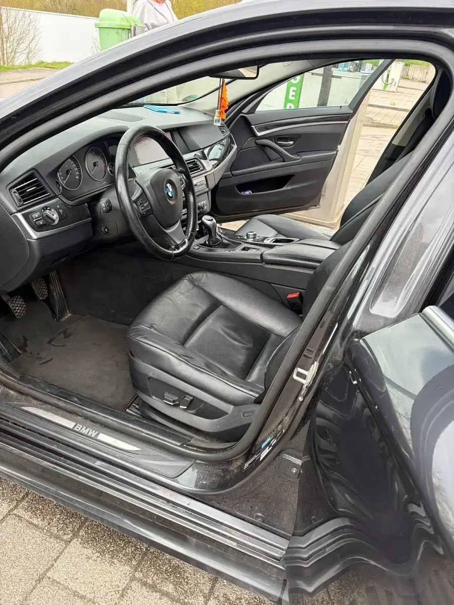 Second-hand BMW 520 184 CP (135 kW) 2011 Gri Break