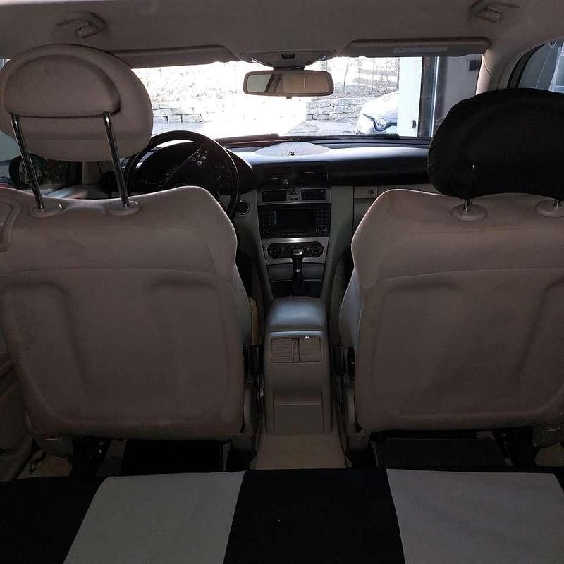 Gebraucht Mercedes C180 143 PS (105 kW) 2006 Blau Coupé