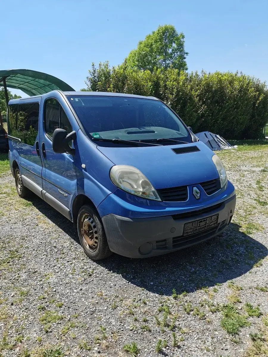 Gebraucht Renault Trafic 145 PS (106 kW) 2009 Blau Van / Kleinbus