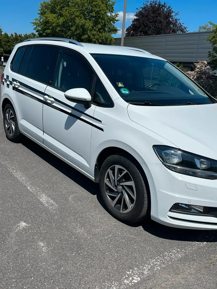 Gebraucht VW Touran 150 PS (110 kW) 2017 Weiß Van / Kleinbus