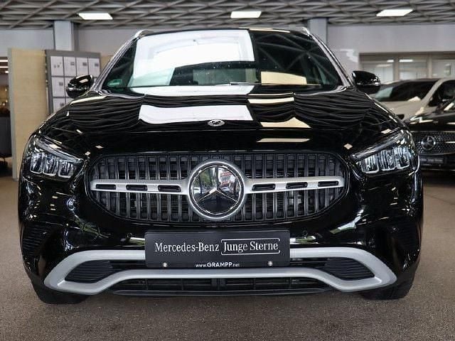 Schwarz Gebraucht 2025 Mercedes GLA180 Advanced SUV | 36.900 € (Superpreis) - Bild 1/4