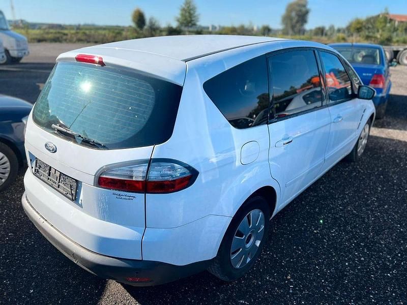 Gebraucht Ford S-MAX Titanium 160 PS (117 kW) 2008 Weiß Van / Kleinbus