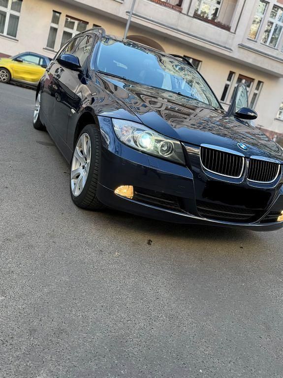 Gebraucht BMW 320 150 PS (110 kW) 2006 Blau Kombi